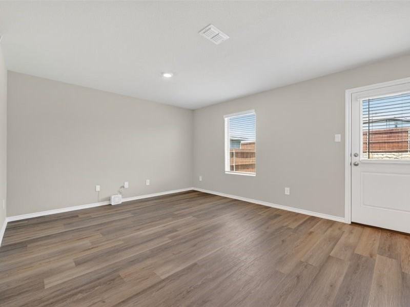 5568 Corduroy Rd - Photo 3 of 23