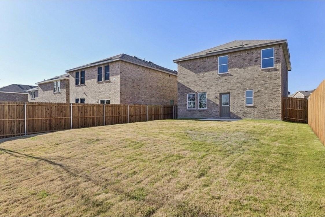 4523 Firewheel Dr - Photo 2 of 9