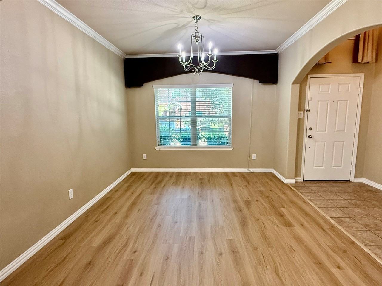 9044 Sundance Trl - Photo 5 of 23