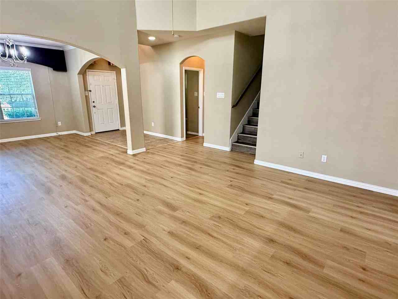 9044 Sundance Trl - Photo 7 of 23