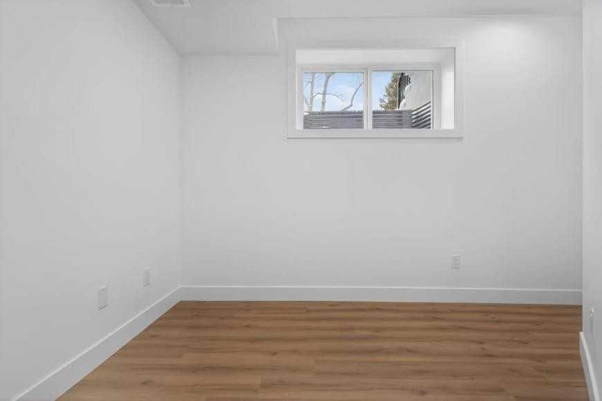 4603 21 Ave Nw - Photo 5 of 8