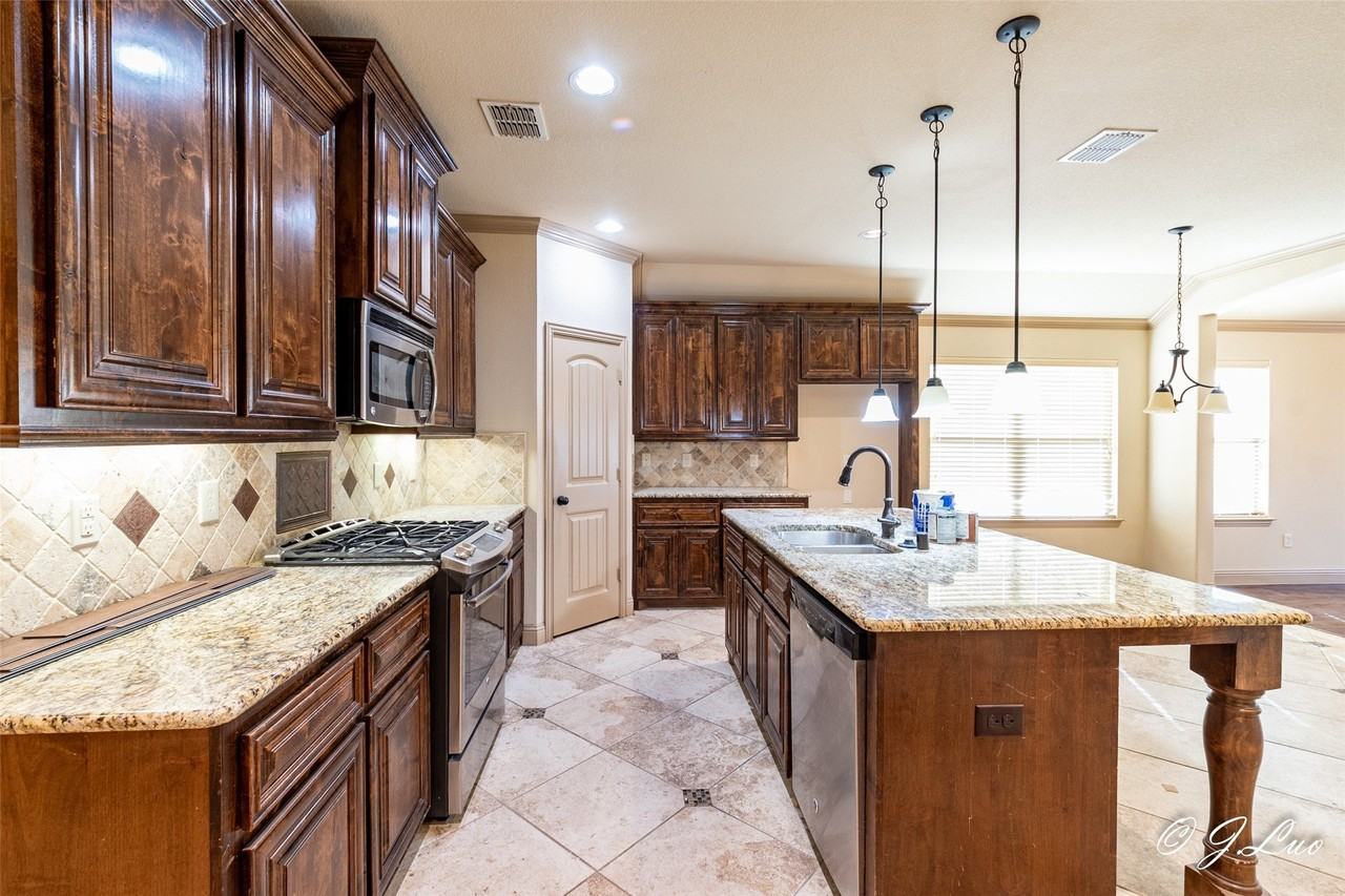 3125 Granite Rock Trl - Photo 2 of 40