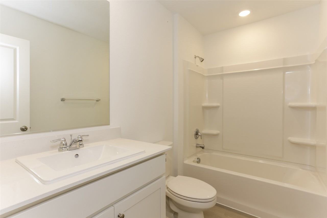 1340 Amapola Dr - Photo 5 of 24