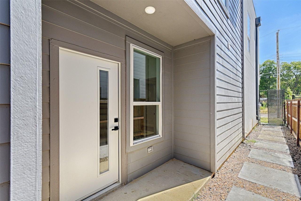 2815 Harston St #2815 - Photo 4 of 22