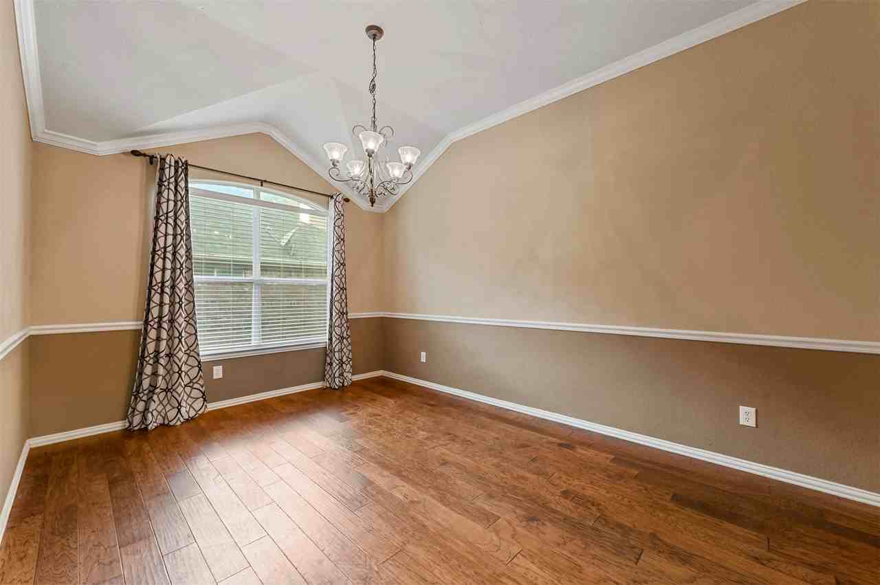 11962 Henderson Dr - Photo 3 of 24