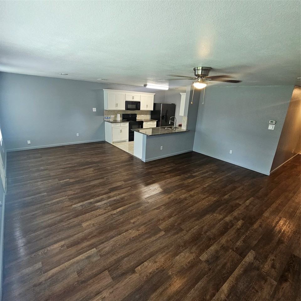 12624 Ocean Spray Dr - Photo 2 of 12