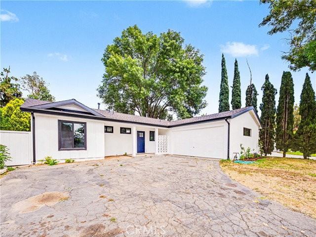 8738 Monogram Ave - Photo 2 of 7