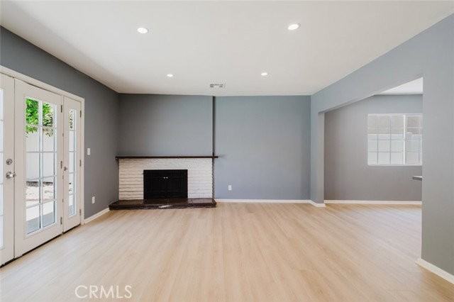 9540 Debra Ave - Photo 4 of 6