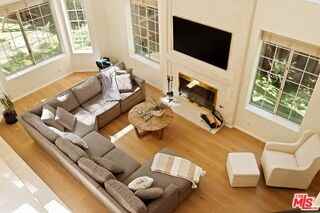 5150 Bellaire Ave - Photo 3 of 8