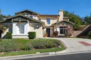 featured image of 721 W Owen Ct