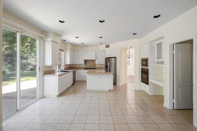 721 W Owen Ct - Photo 6 of 8
