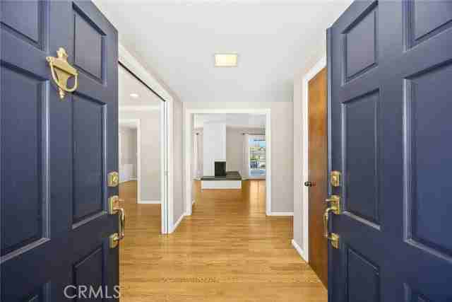 117 Catherine Park Dr - Photo 3 of 8