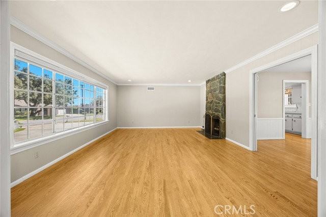 117 Catherine Park Dr - Photo 4 of 8