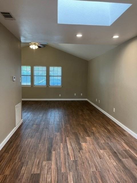1112 Kathy Ln - Photo 3 of 8