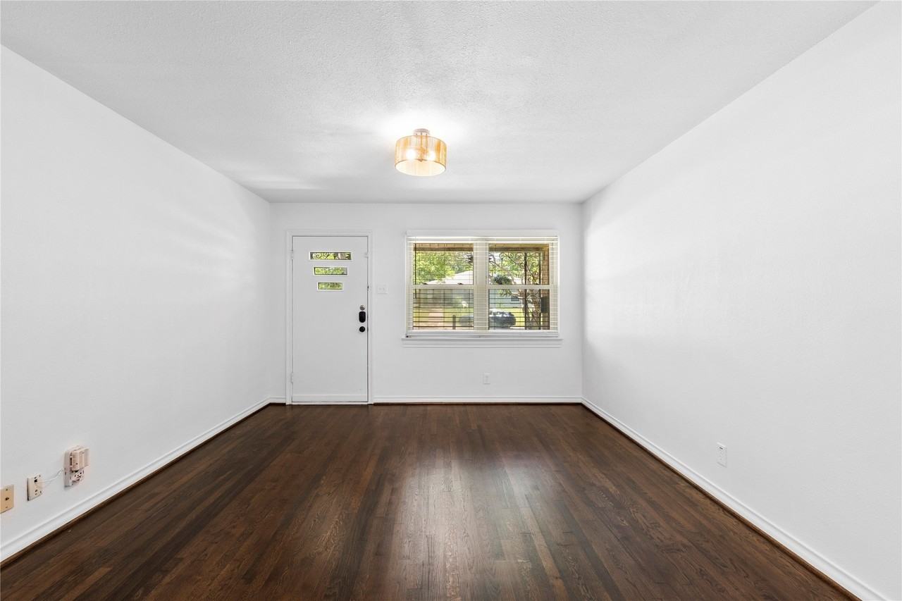 1804 Mariposa Dr - Photo 5 of 36