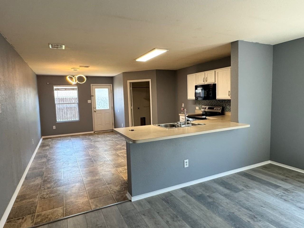 12616 Skeeter Dr - Photo 5 of 21