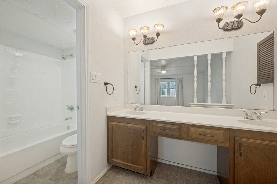 4128 Liverpool Dr - Photo 5 of 12