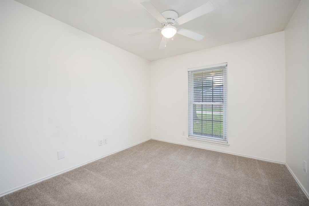 4128 Liverpool Dr - Photo 7 of 12