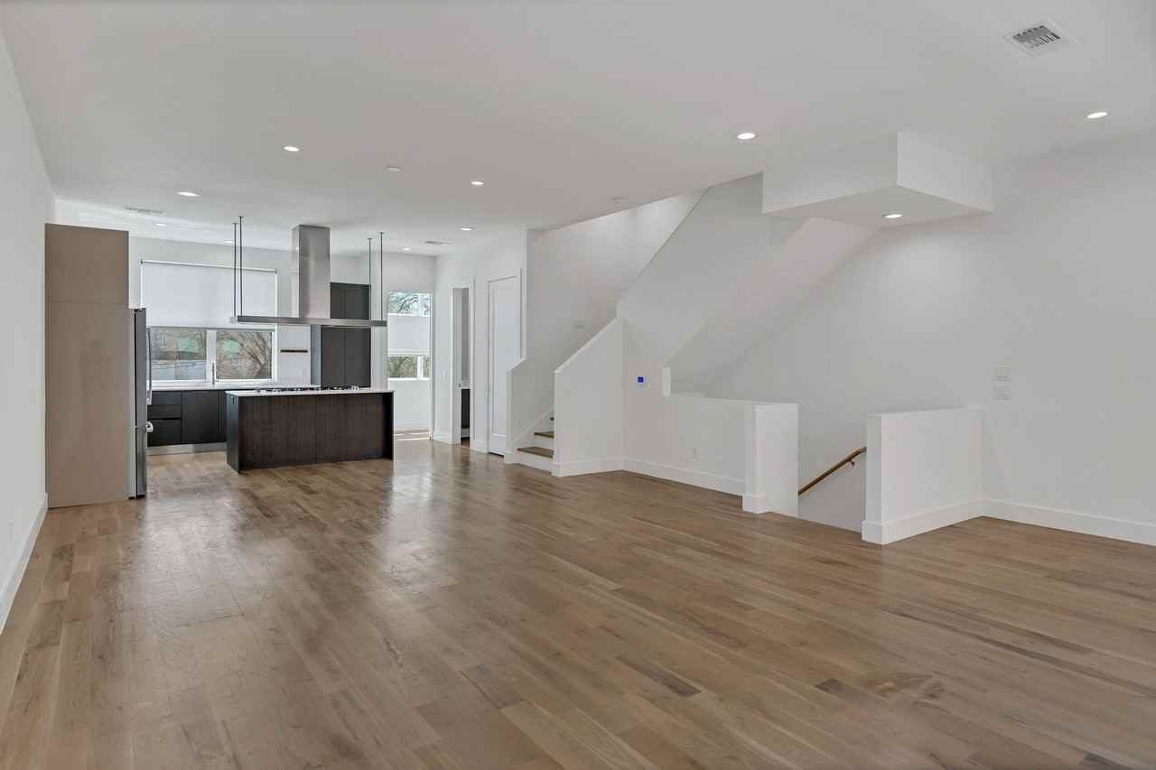 4912 Lexington Ct - Photo 6 of 19