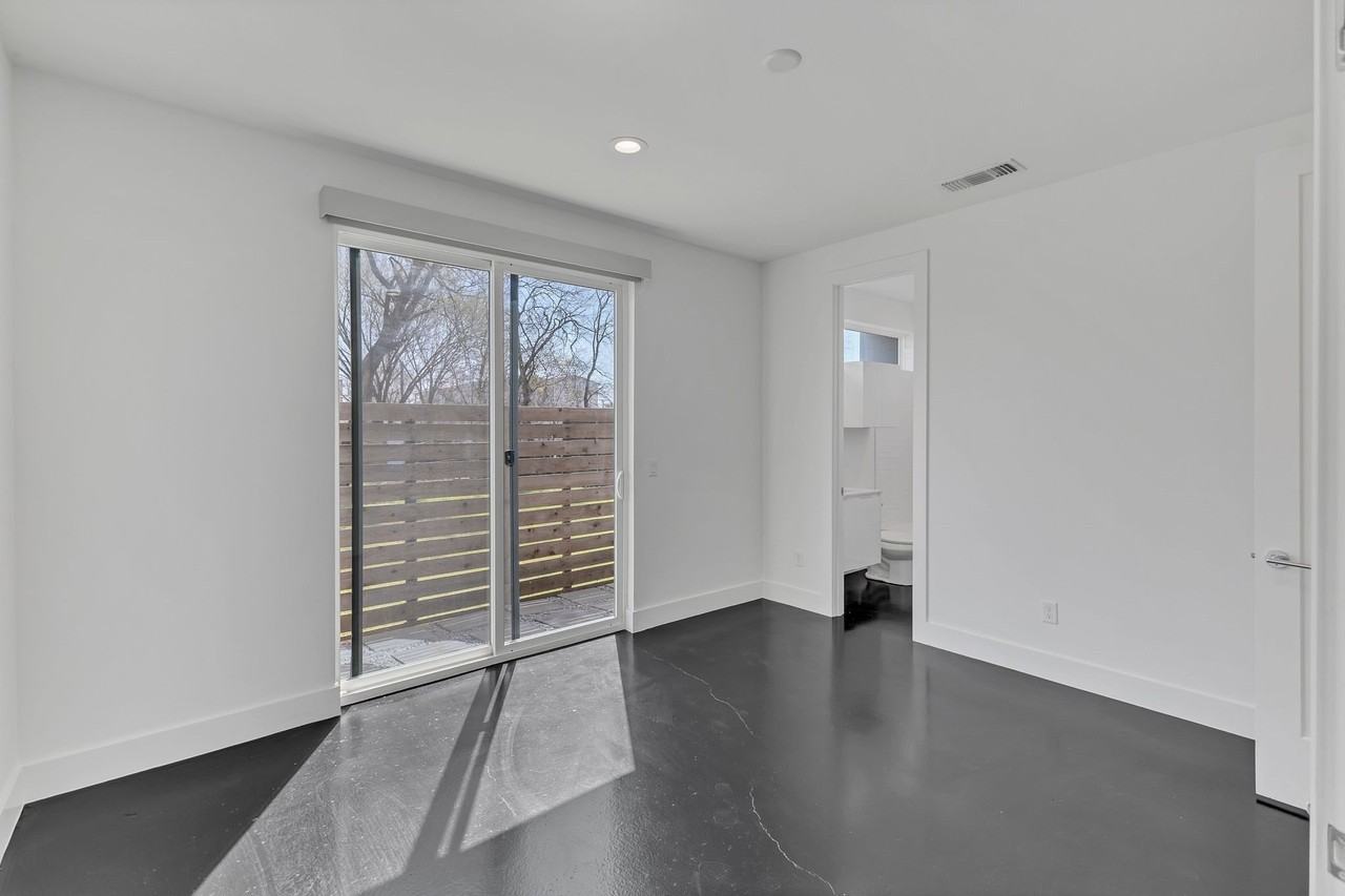 4912 Lexington Ct - Photo 7 of 19