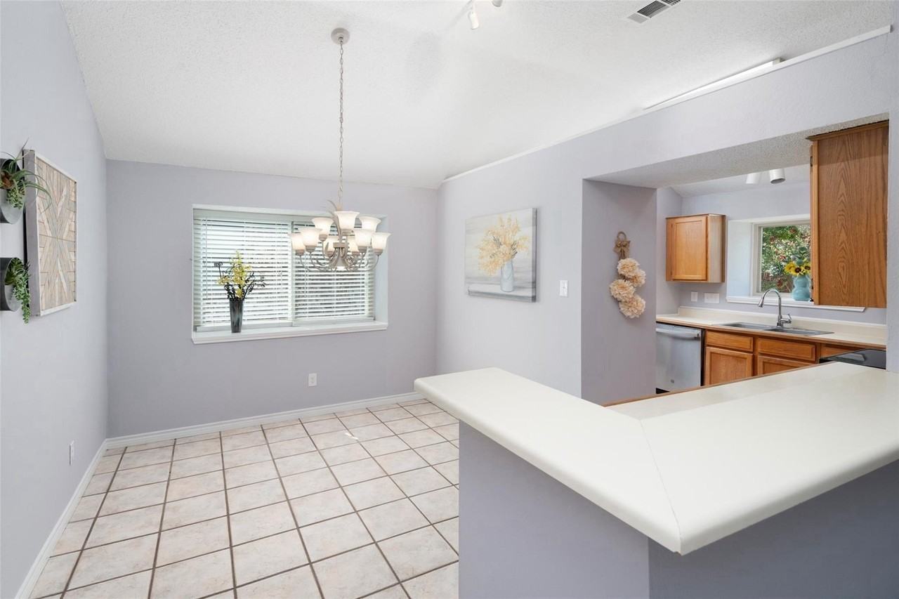 1533 Springaire Ln - Photo 4 of 15