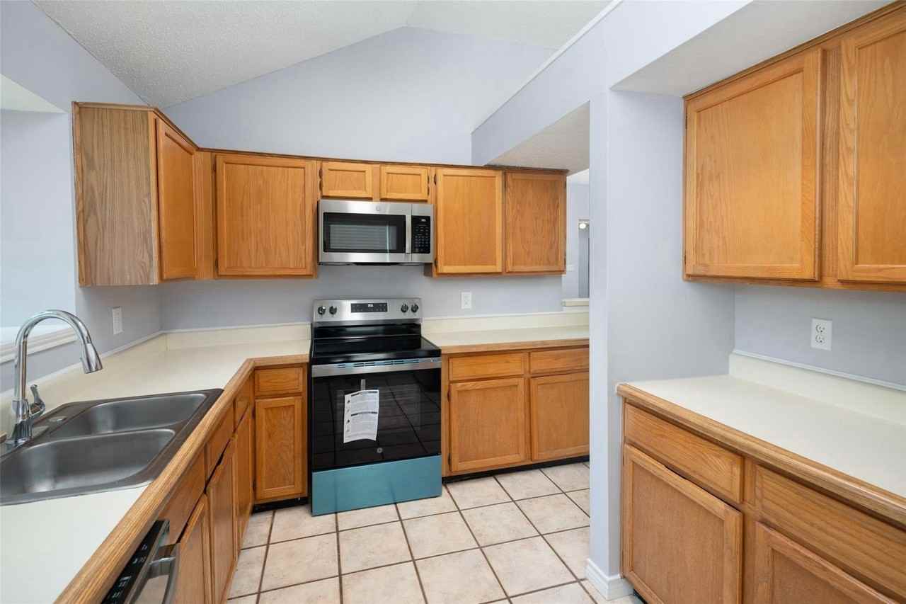 1533 Springaire Ln - Photo 6 of 15