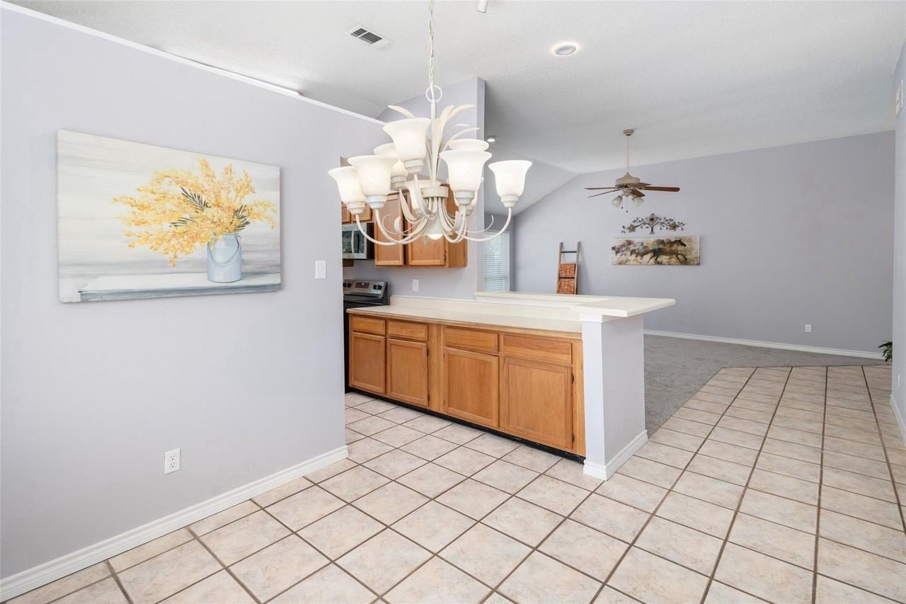 1533 Springaire Ln - Photo 7 of 15