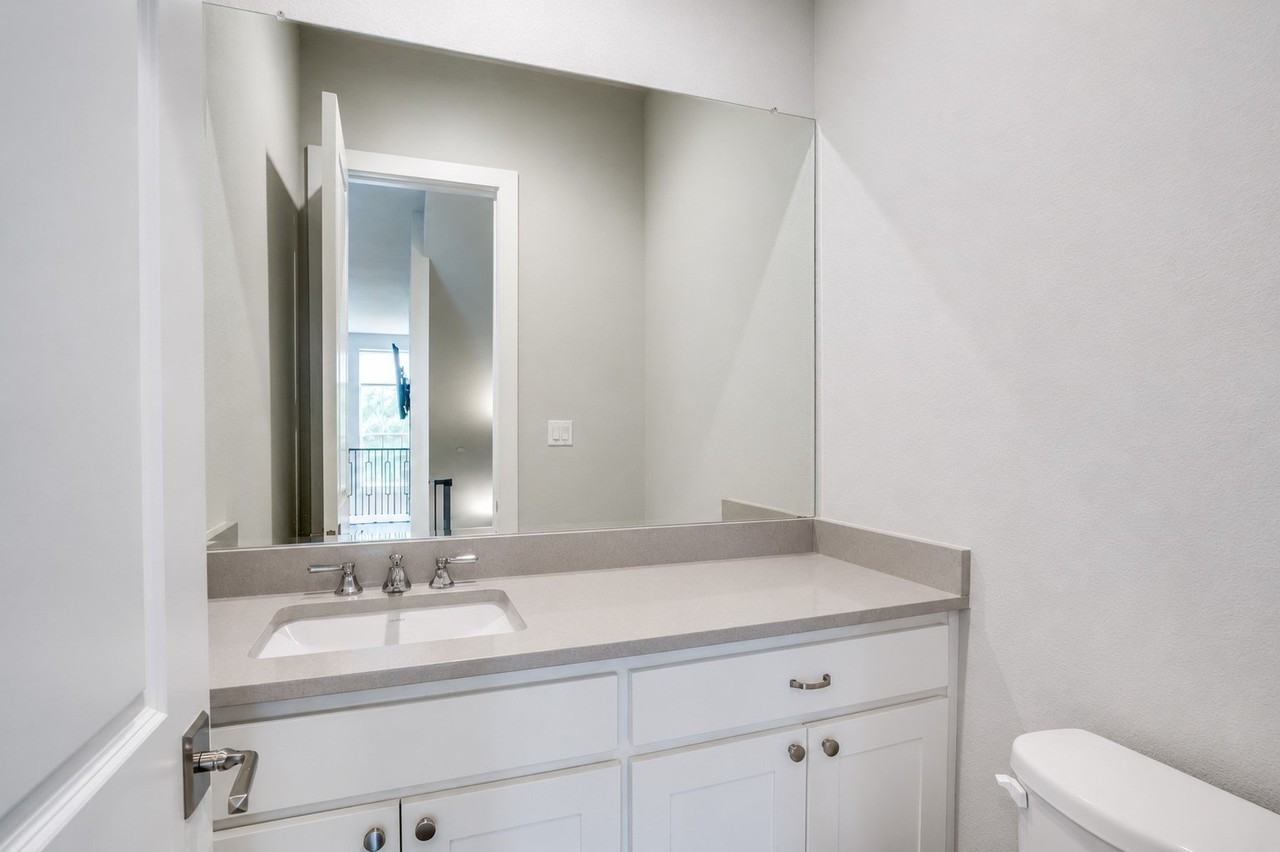 7700 Eastern Ave #202 - Photo 3 of 11