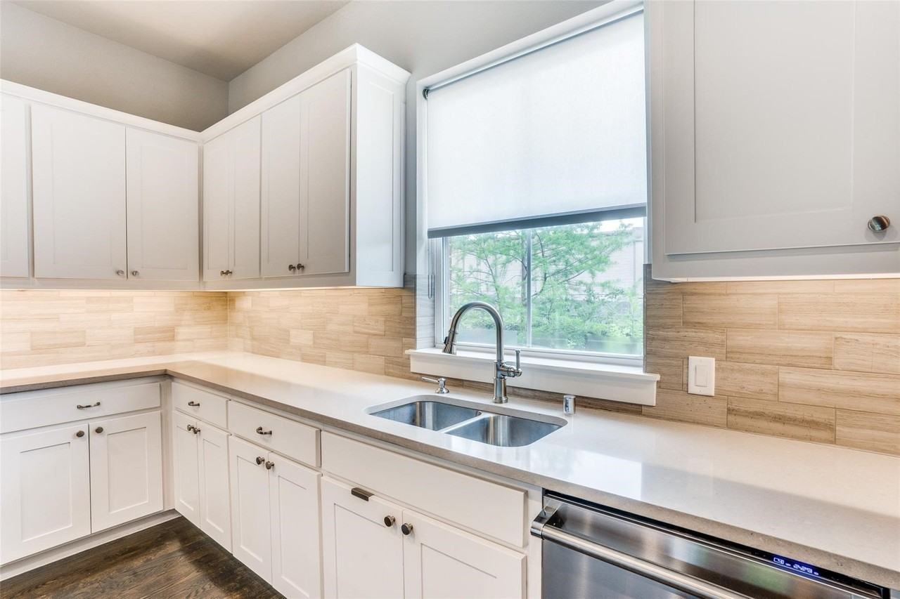 7700 Eastern Ave #202 - Photo 5 of 11