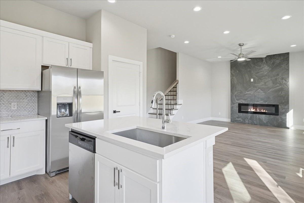 115 Church St - Photo 6 of 26
