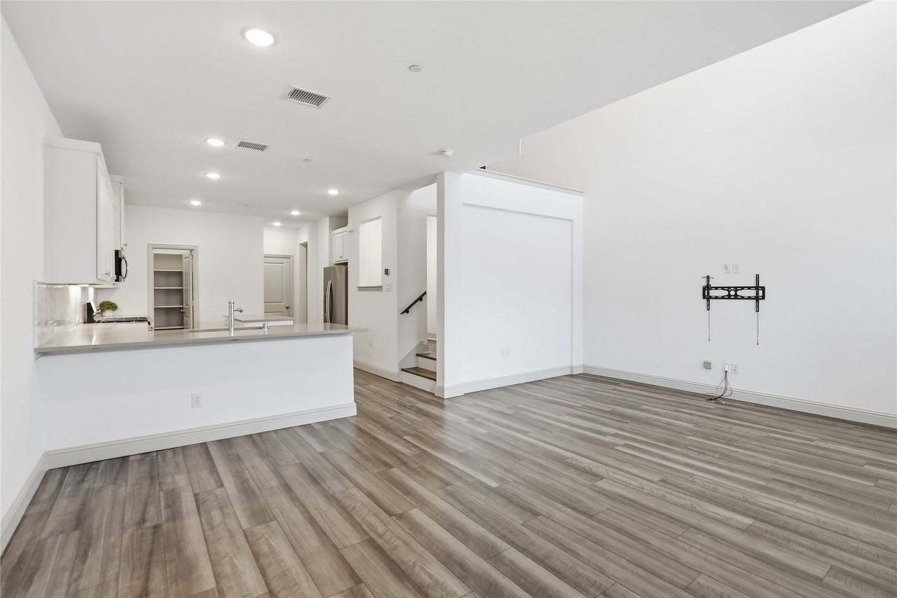 3648 Zellwood Ln - Photo 5 of 40