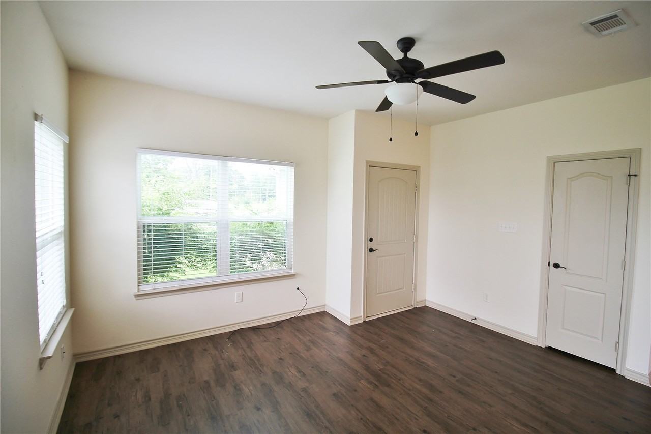 112 Bridle Ct - Photo 5 of 22