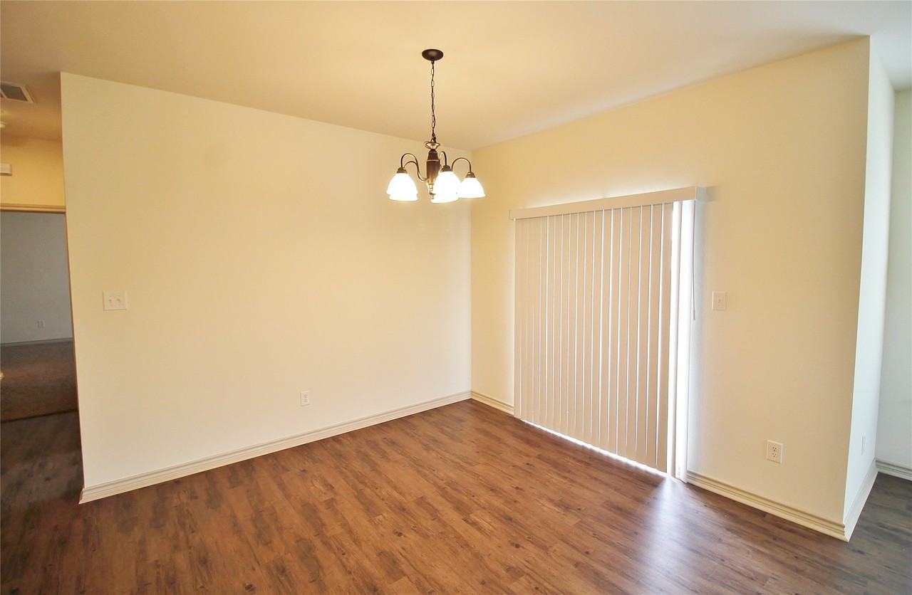112 Bridle Ct - Photo 7 of 22