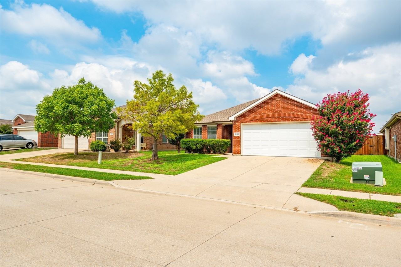 6260 Trinity Creek Dr - Photo 4 of 27