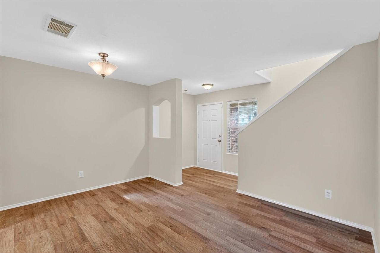 7401 Cowhand Ct - Photo 2 of 26