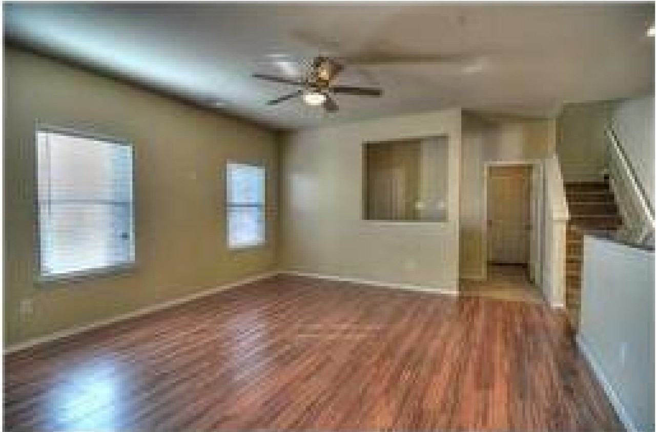 6216 Texana Way - Photo 3 of 20