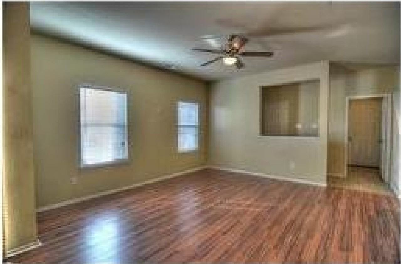 6216 Texana Way - Photo 5 of 20
