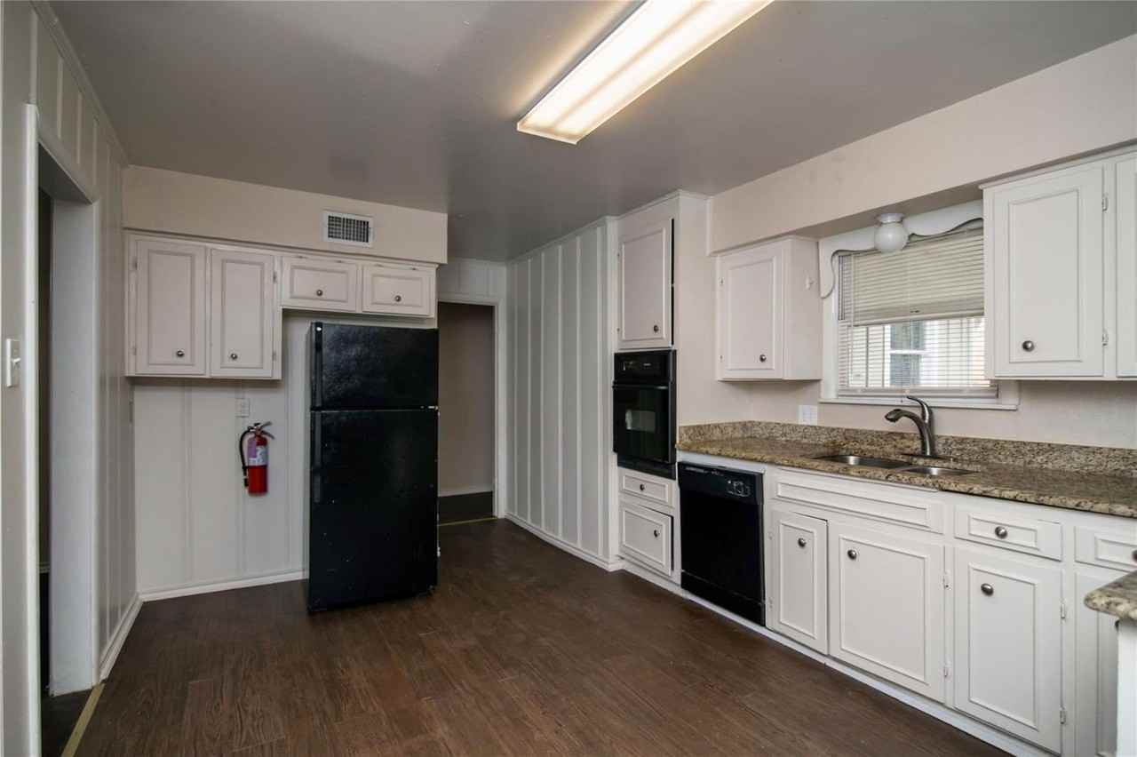 1604 Weiler Blvd - Photo 6 of 16