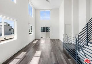3667 Mentone Ave #8 - Photo 2 of 8