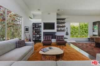 12706 Stanwood Dr - Photo 3 of 8