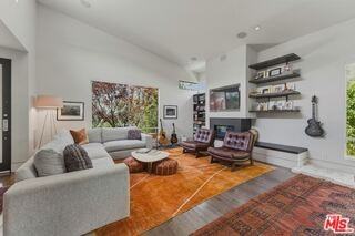 12706 Stanwood Dr - Photo 4 of 8
