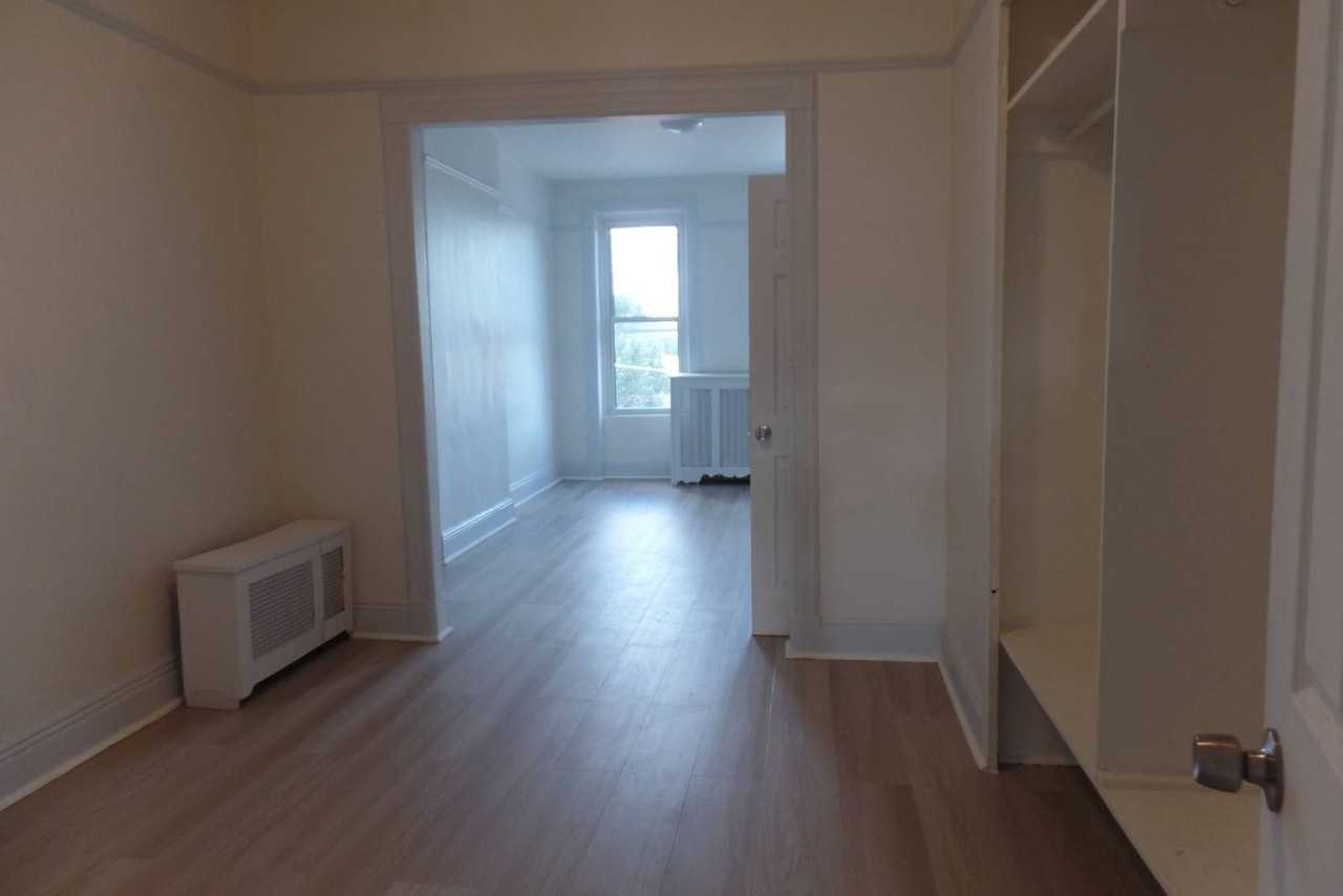 71 Euclid Ave 2nd Fl - Photo 2 of 9