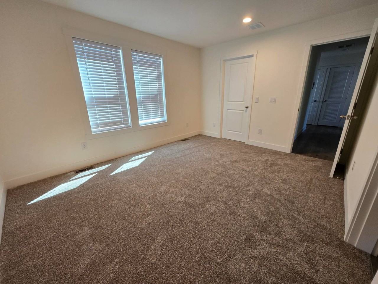359 Lemon Dr #17 - Photo 5 of 14