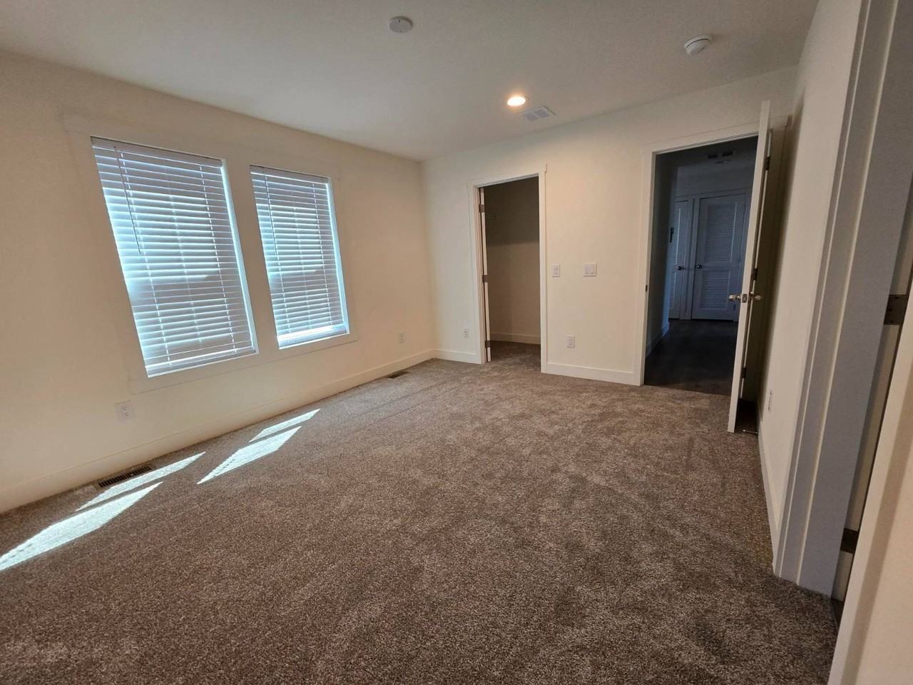 359 Lemon Dr #17 - Photo 7 of 14