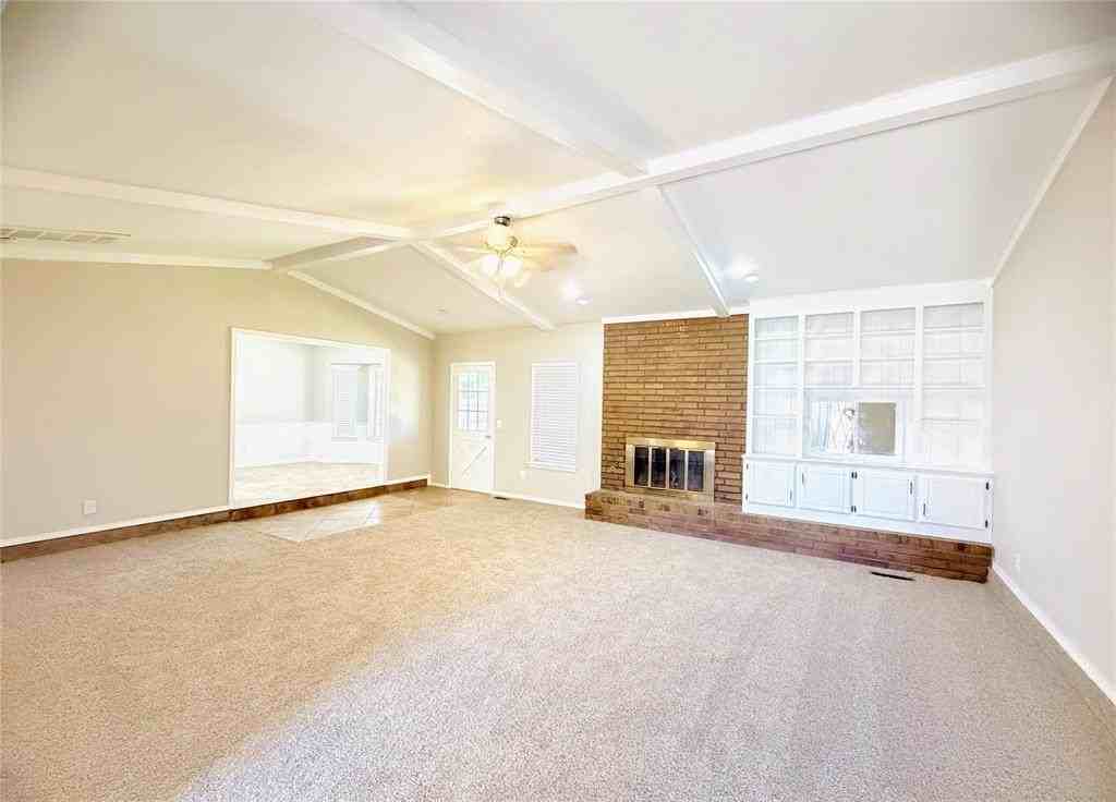 121 W Vail Dr - Photo 5 of 24