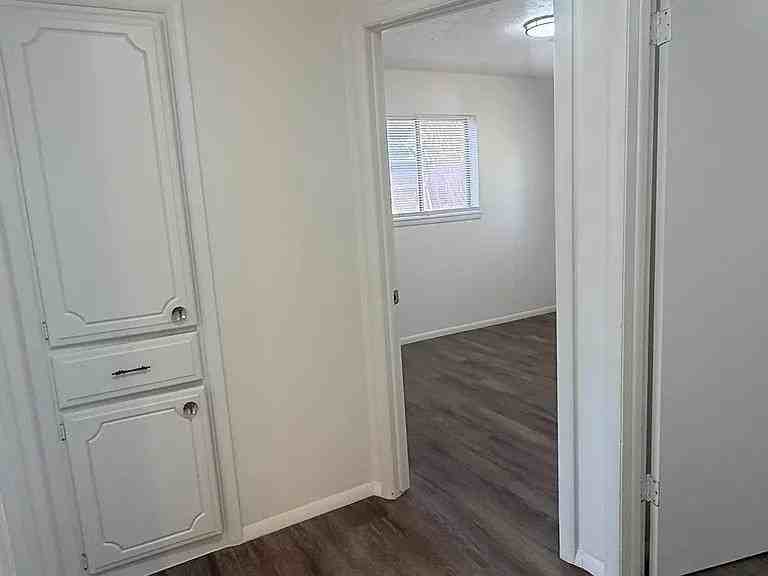 1344 Sw 62nd St - Photo 7 of 12