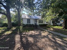 featured image of 124 S Brownell Ave