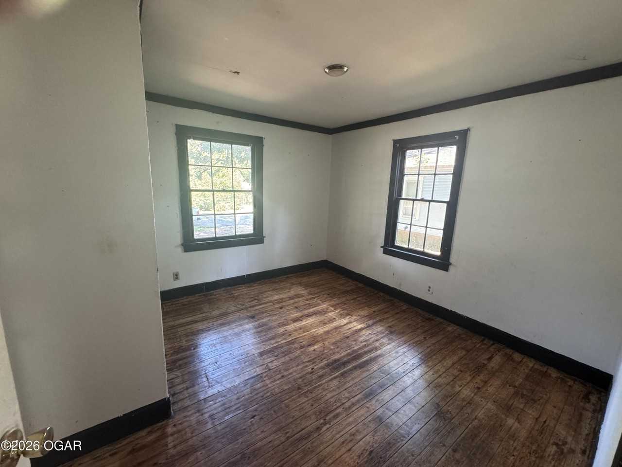 124 S Brownell Ave - Photo 6 of 6