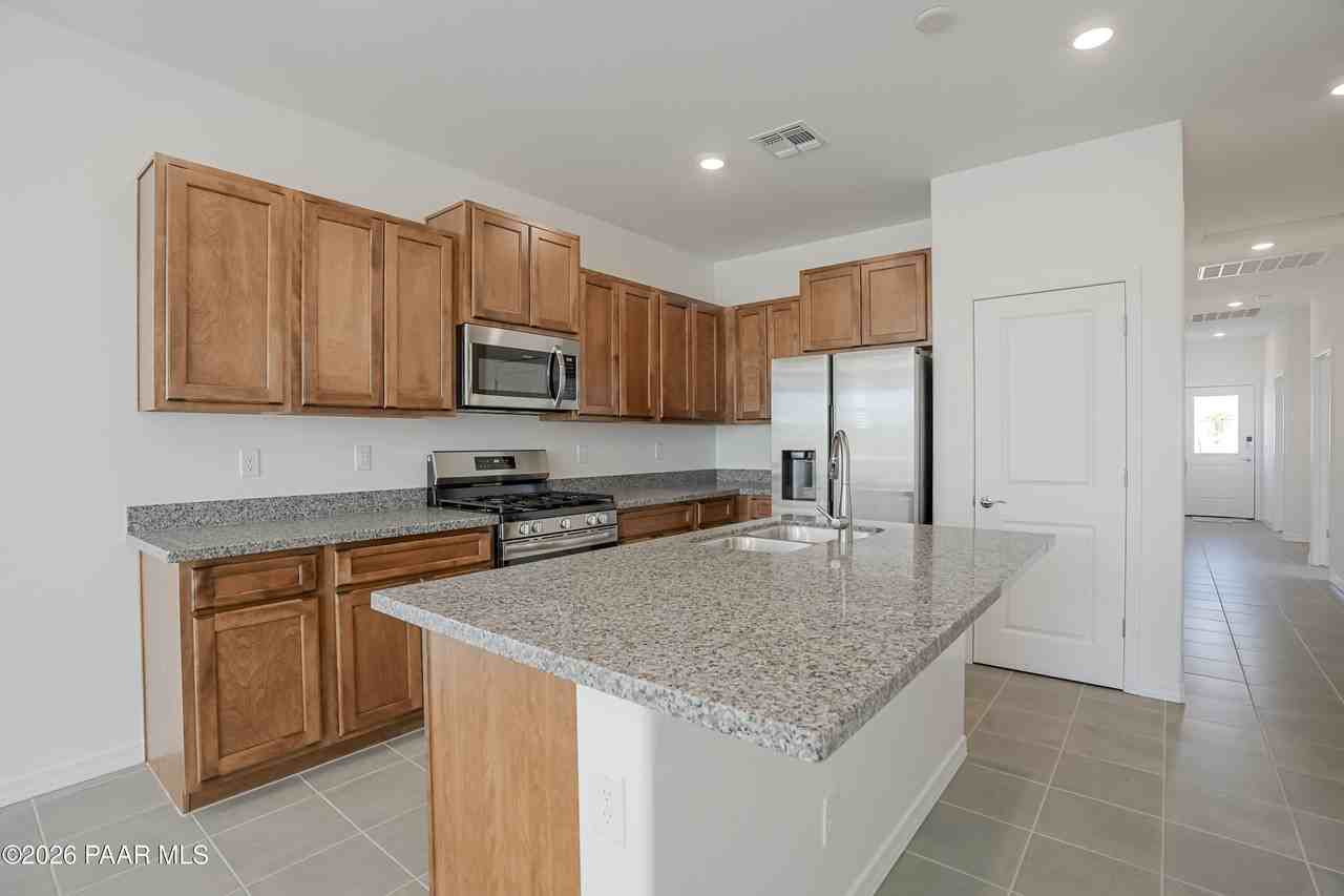 1275 Leo Ln - Photo 2 of 22