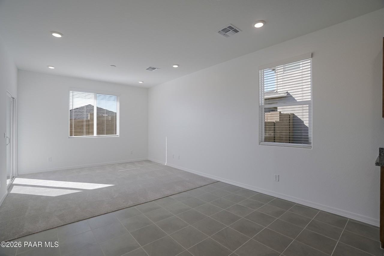 1275 Leo Ln - Photo 6 of 22